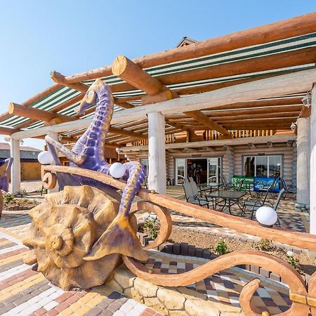 Пегас Hotell Zaliznij Port Eksteriør bilde