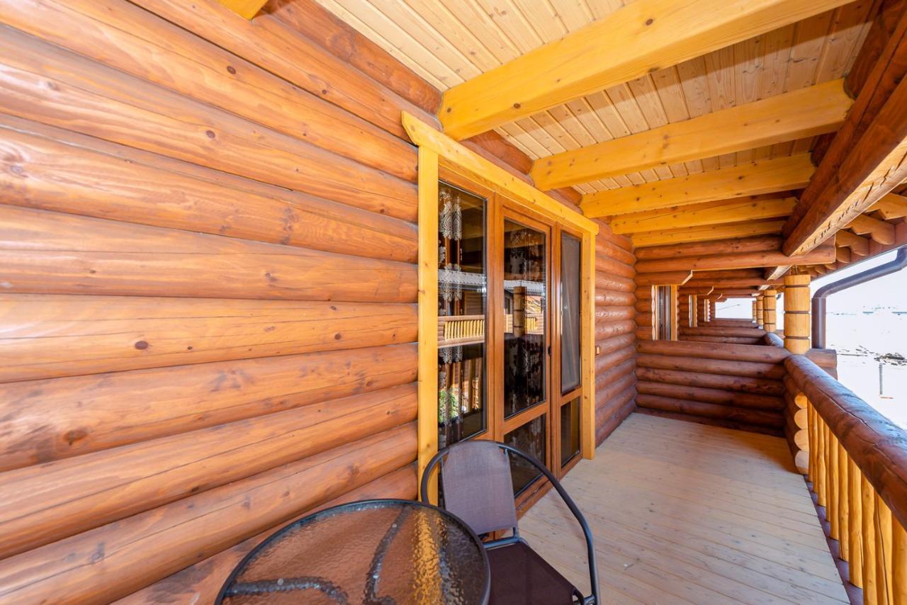 Пегас Hotell Zaliznij Port Eksteriør bilde