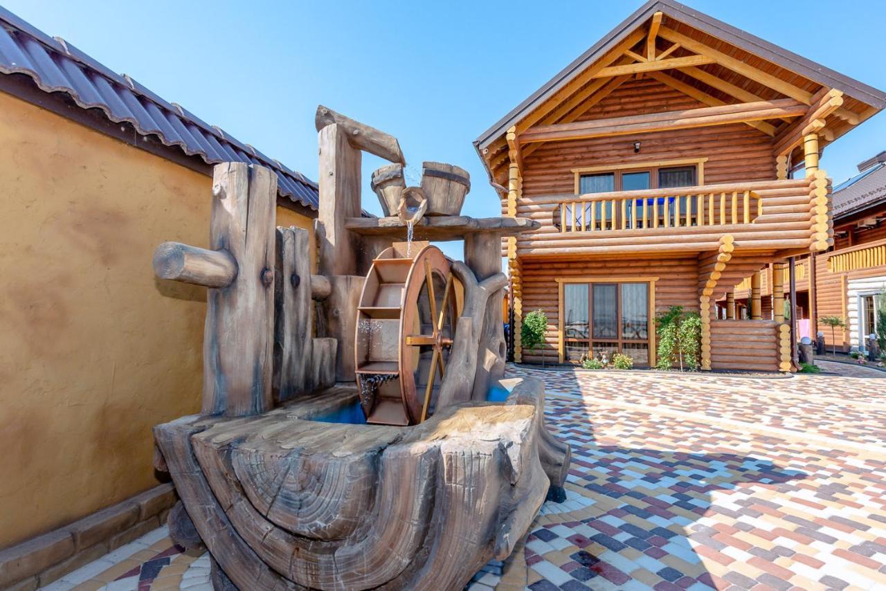 Пегас Hotell Zaliznij Port Eksteriør bilde