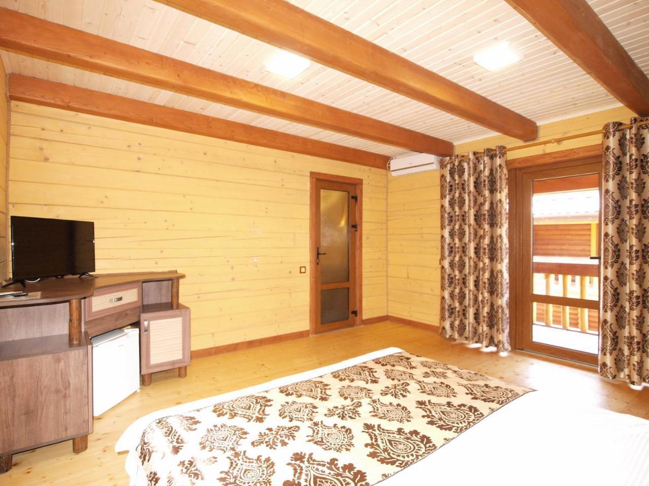 Пегас Hotell Zaliznij Port Eksteriør bilde